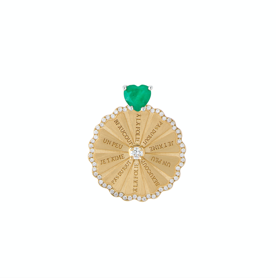Spinning Marguerite Ring with Emerald Heart