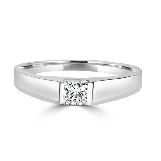 Gold Ring with Princess Cut Diamond