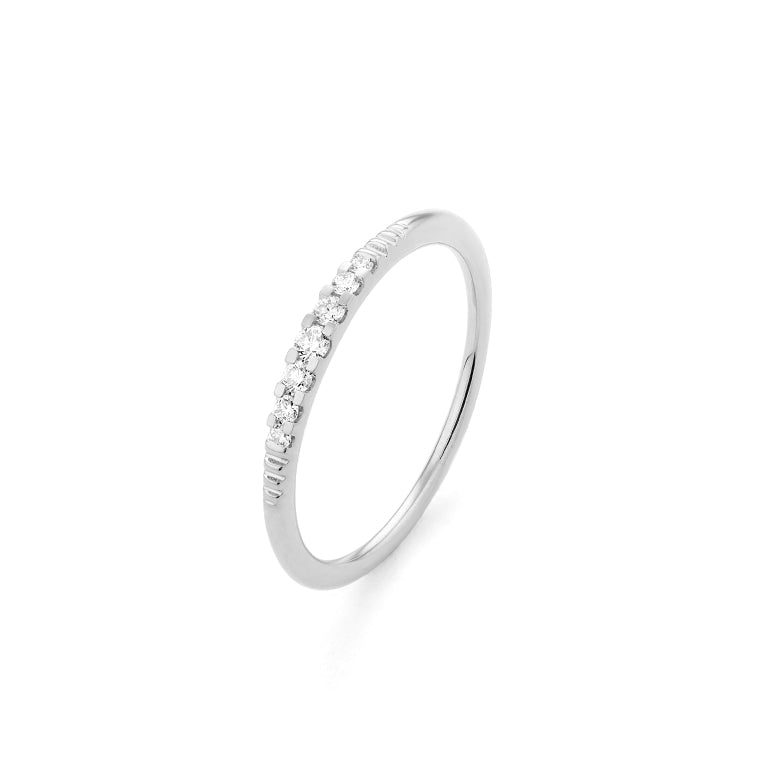 Diamond Ring in 18k White Gold
