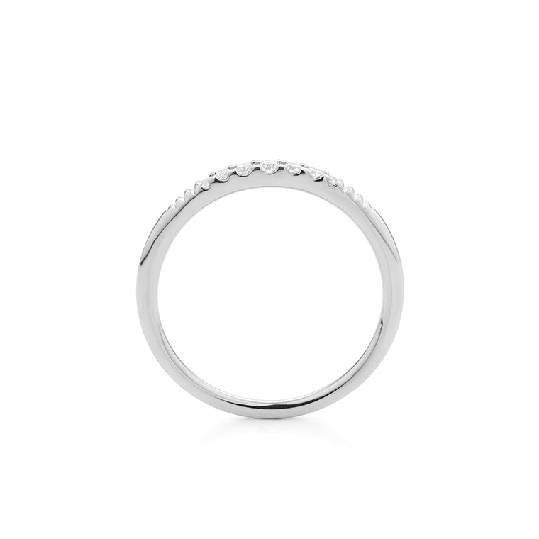 Diamond Ring in 18k White Gold