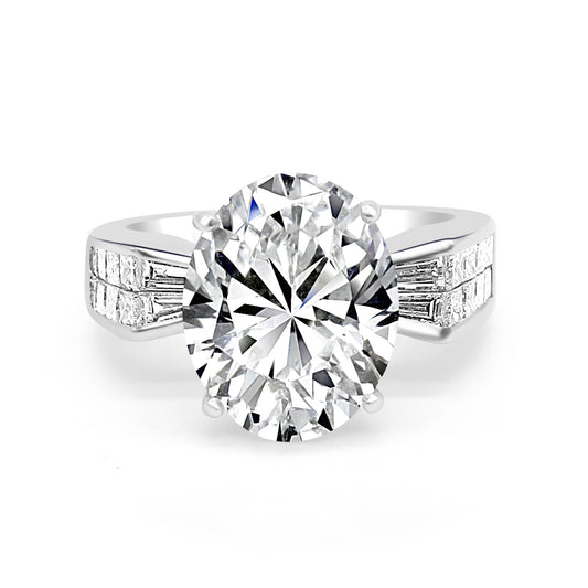 Oval diamond ring